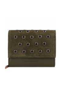 Billetera de color verde oliva que presenta un material de ante con ojales de metal redondos en la parte frontal, un fondo de piel suave y un logo de marca en relieve.