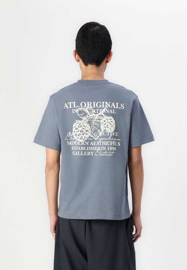 JORISLINGTON TYPE GRAPHIC BACK TEE - Print T-shirt - stormy weather