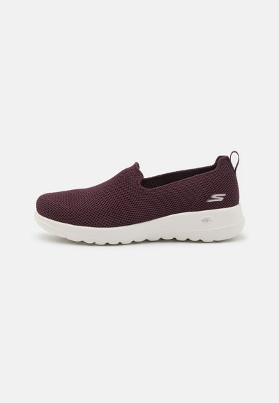 Talla 43 Skechers Go Walk