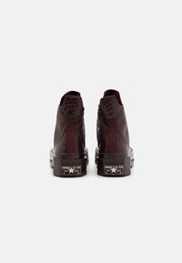 Converse CHUCK 70 DE LUXE SQUARED - Sapatilhas de cano alto - bloodstone/gold/black
