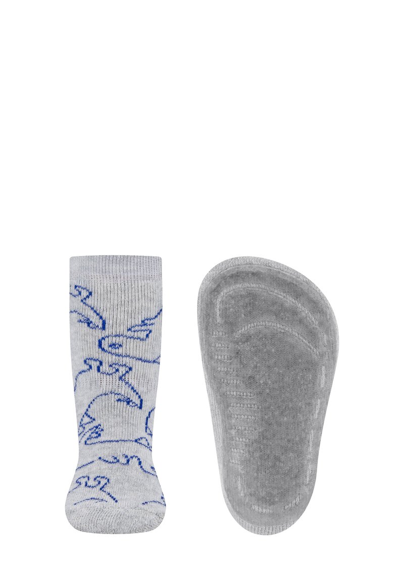 Graue Socke mit blauem Wellenmuster, geripptem Bündchen und strukturiertem Fußbett für besseren Halt, von der Seite und von unten gezeigt.