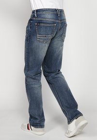 Koroshi COMFORT FIT - Straight leg jeans - azul cl light blue