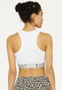 10DAYS Toppe - white