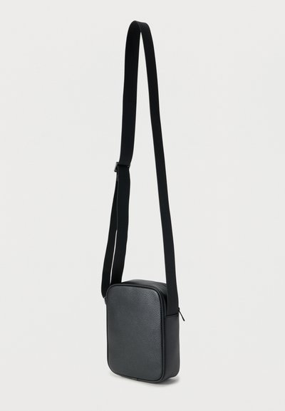 Cardona Lian shoulder bag in black - in the ! Online Shop