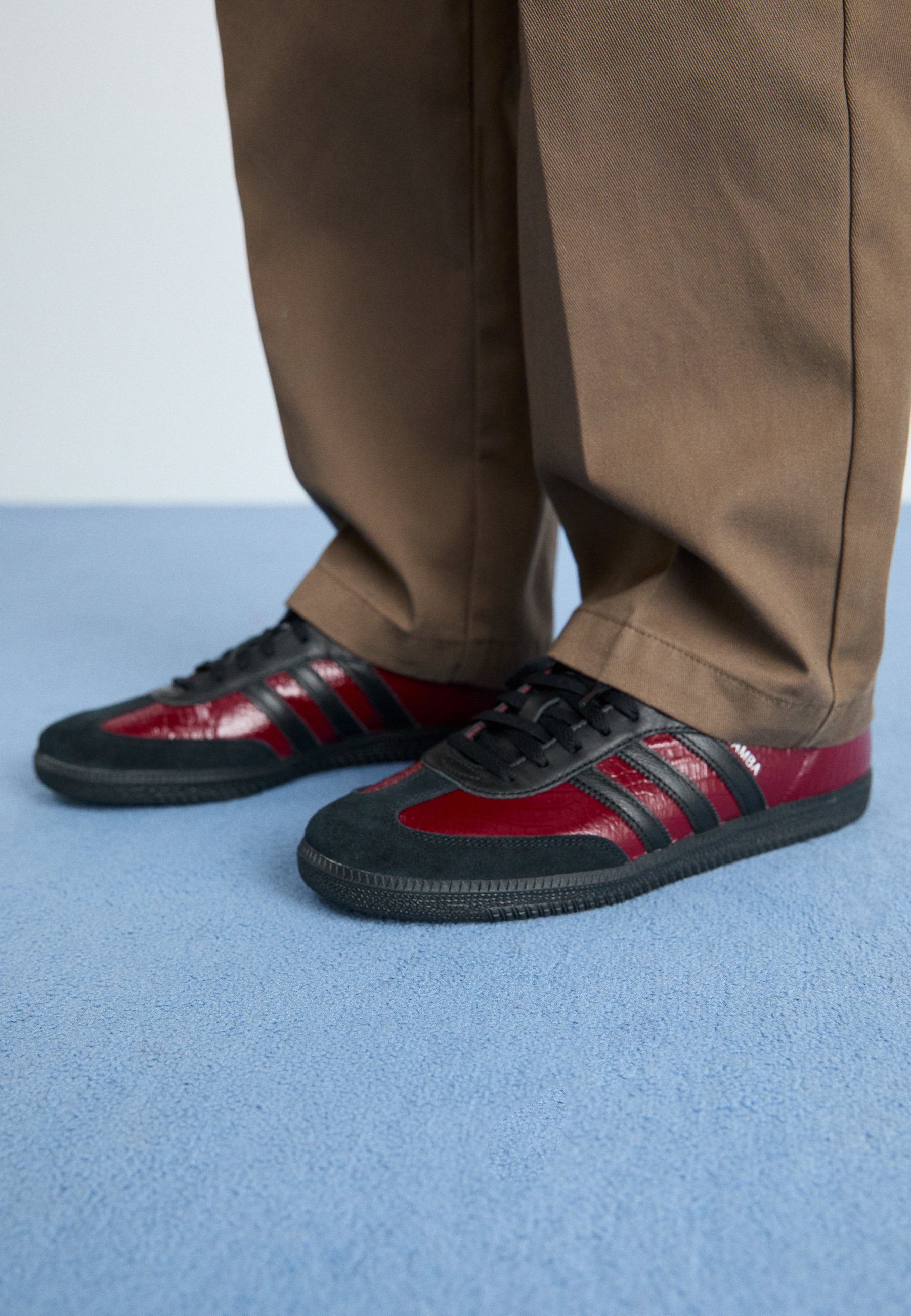 adidas Originals SAMBA OG UNISEX - Sneakersy niskie/ciemnoczerwony