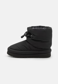 UGG CLASSIC MAXI SHORT UNISEX - Botas para la nieve - black