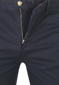 Thumbnail Image 5