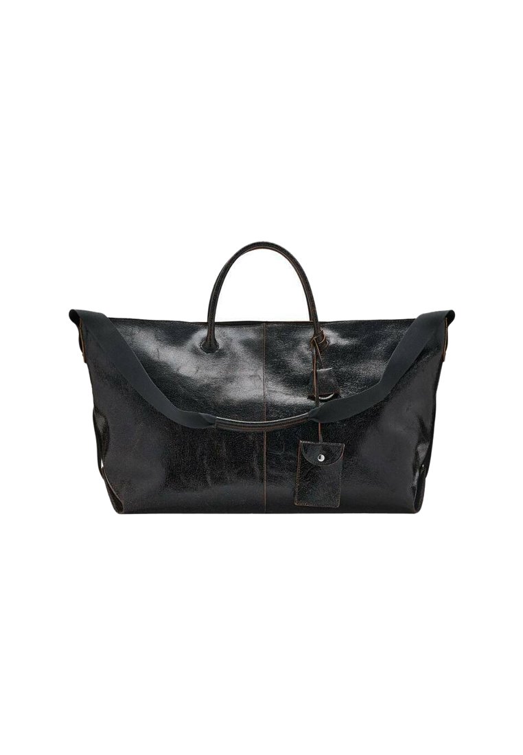 Borsa a tracolla in pelle nera con finitura lucida, due manici e una piccola tasca removibile. Presenta linee semplici e cuciture a contrasto.