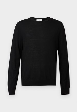 Schwarzer Langarm-Pullover aus weichem Stoff, mit einem runden Halsausschnitt, gerippten Bündchen und einem geraden Saum. Minimalistisches Design, ohne Muster.