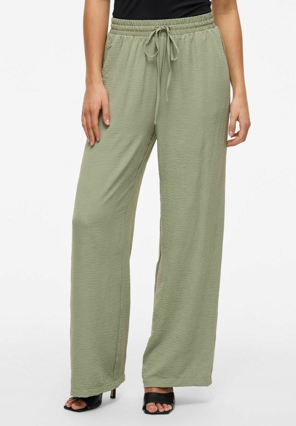 MIT WEITEM BEIN - Stoffhose