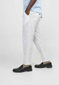 Jack & Jones Chino hlače - bright white