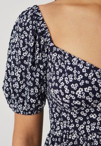 Gina Tricot PUFF SLEEVE MINI DRESS - Obleka iz džersija - navy