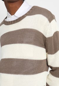 Urban Classics Maglione - beige