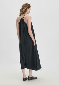 hessnatur MIDI REGULAR - Freizeitkleid - schwarz
