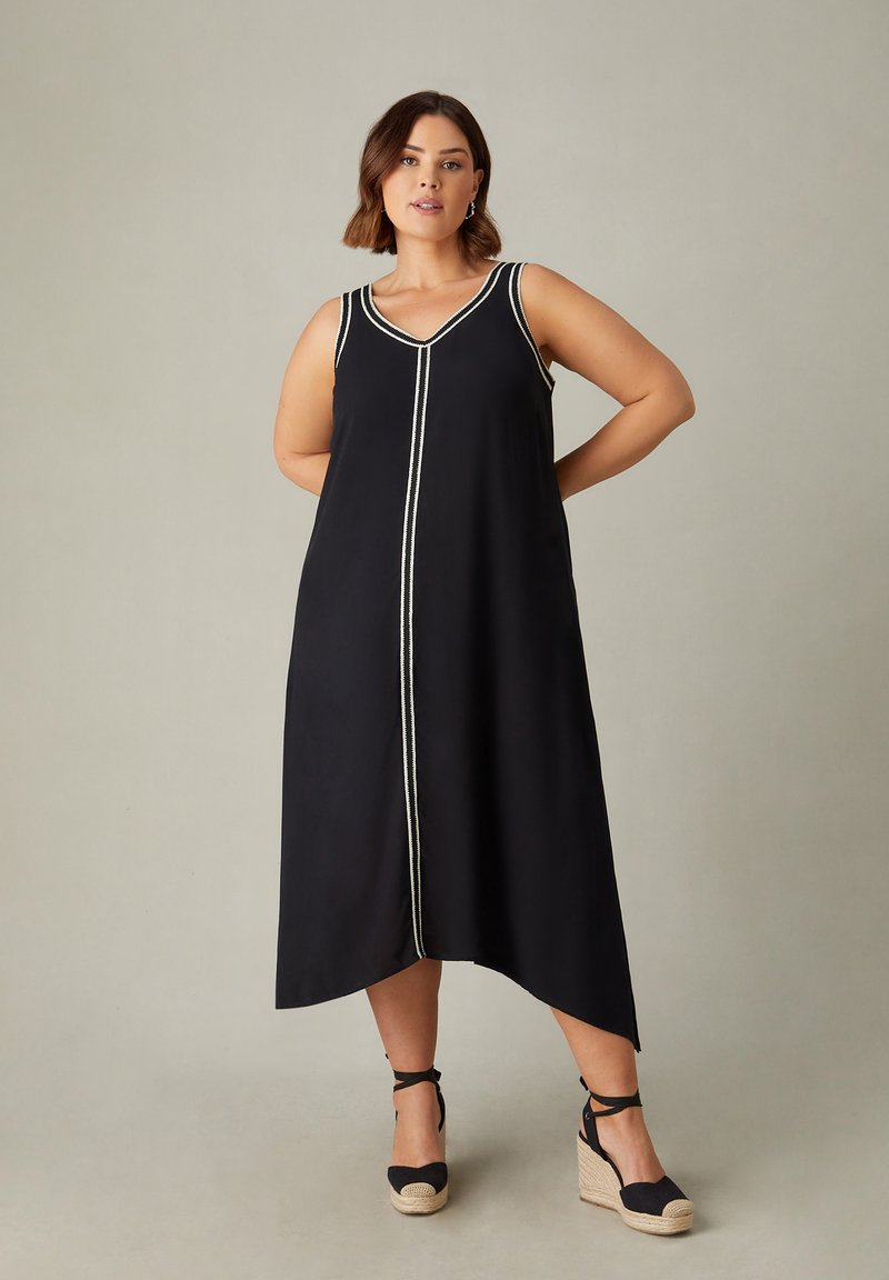 Live Unlimited London Maxiklänning - black