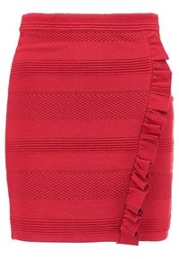 Červená pletená mini sukně s texturovanými horizontálními pruhy a volánkovým detailem po straně. Hladká látka s přiléhavým střihem.