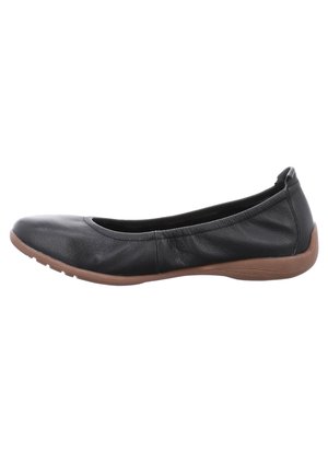 Ballerine en cuir noir avec bout arrondi doux et semelle souple en caoutchouc marron clair.