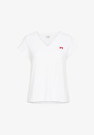 Balta V-veida T-krekla ar īsām piedurknēm, uz kreisās krūtis ir neliels sarkans loku logotips. Izgatavots no mīksta auduma ar brīvu griezumu.