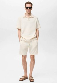 Mango TEXTURED WITH DRAWSTRING - Short - off-white