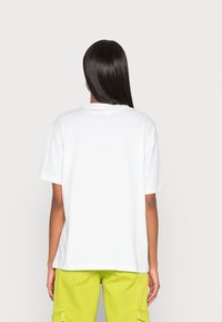 Monki T-shirt estampada - white light