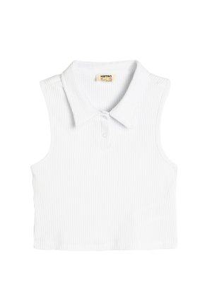 Weißes ärmelloses Poloshirt mit gerippter Textur, einer Knopfleiste und einem klassischen Kragen. Einfaches, einheitliches Design ohne Muster.