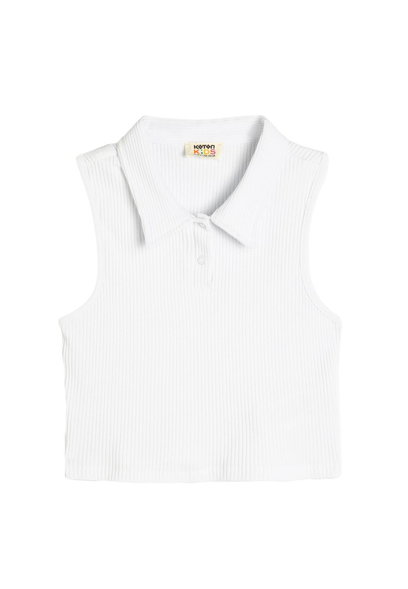 Weißes ärmelloses Poloshirt mit gerippter Textur, einer Knopfleiste und einem klassischen Kragen. Einfaches, einheitliches Design ohne Muster.