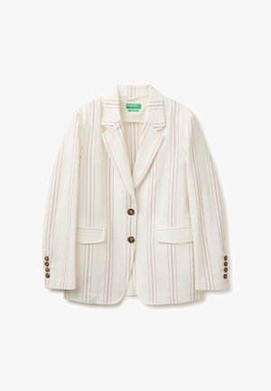 Blazer crema con sottili righe verticali rosse, due bottoni frontali, tasche con pattina, rever a lancia e polsini con bottoni.