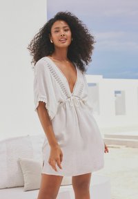 Next TRIM COVER-UP KAFTAN - Robe de jour - white