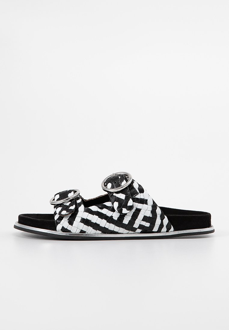 Cassis côte d’azur Muiltjes zwart Cassis côte d’azur Muiltjes zwart