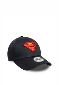 Schwarze Baseballmütze mit rotem und gelbem Superman-Logo. Verfügt über einen gebogenen Schirm und einen verstellbaren Rücken. Aus Stoff gefertigt, geeignet für Jugendliche.