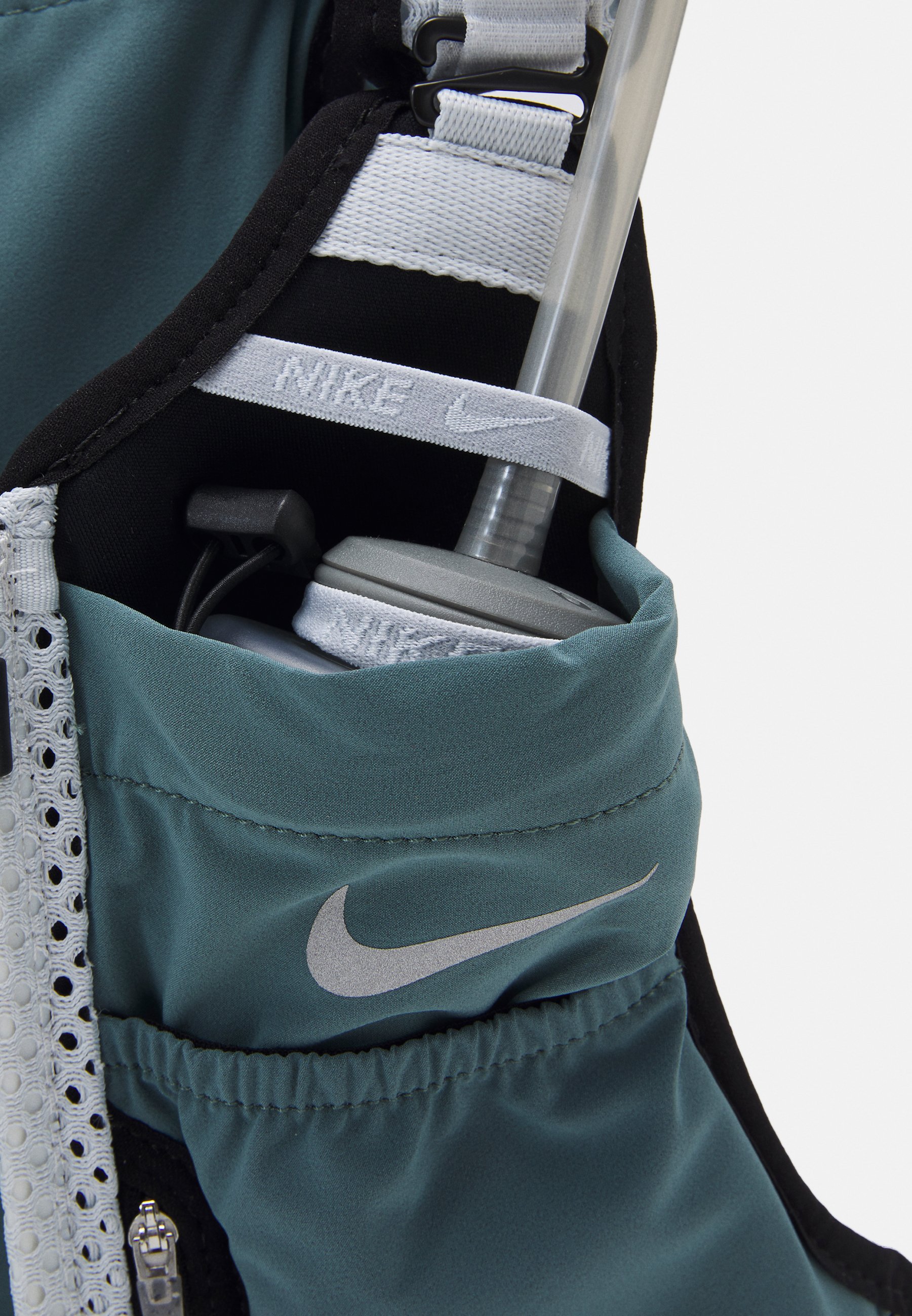 nike hydration backpack