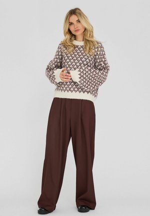 A-VIEW, - Sweter