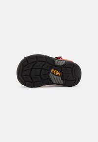 Keen Sandalias de senderismo - red