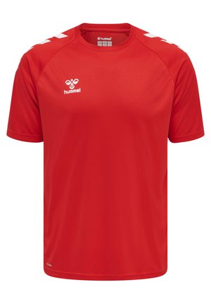Rød kortærmet atletisk skjorte i glat syntetisk stof med rund hals, hvidt logo og karakteristiske hvide skulderstriber.