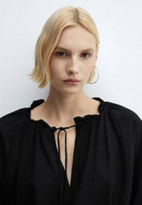 Mango Bluză - black