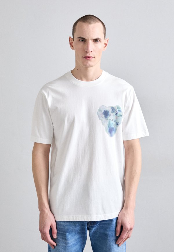 ADAM TEE  - Print T-shirt