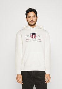 GANT - ARCHIVE SHIELD HOODIE - Pulover s kapuco - eggshell Miniaturna slika 1