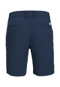 Pantaloni corti blu navy realizzati in tessuto morbido, con vita standard, due tasche posteriori e un'etichetta logo discreta sul retro.