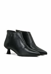 Via Tortona 18 Stivaletti - nero