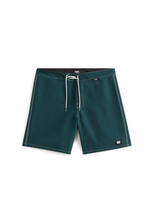 Dunkelgrüne Vans Badeshorts mit weißem Kordelzug, weißer Naht und schwarzen Bunddetails, isoliert auf weißem Hintergrund.