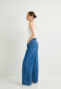 Koton Vaqueros a campana - blue denim