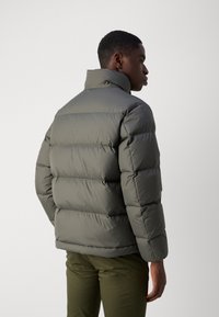 Thumbnail Image 6