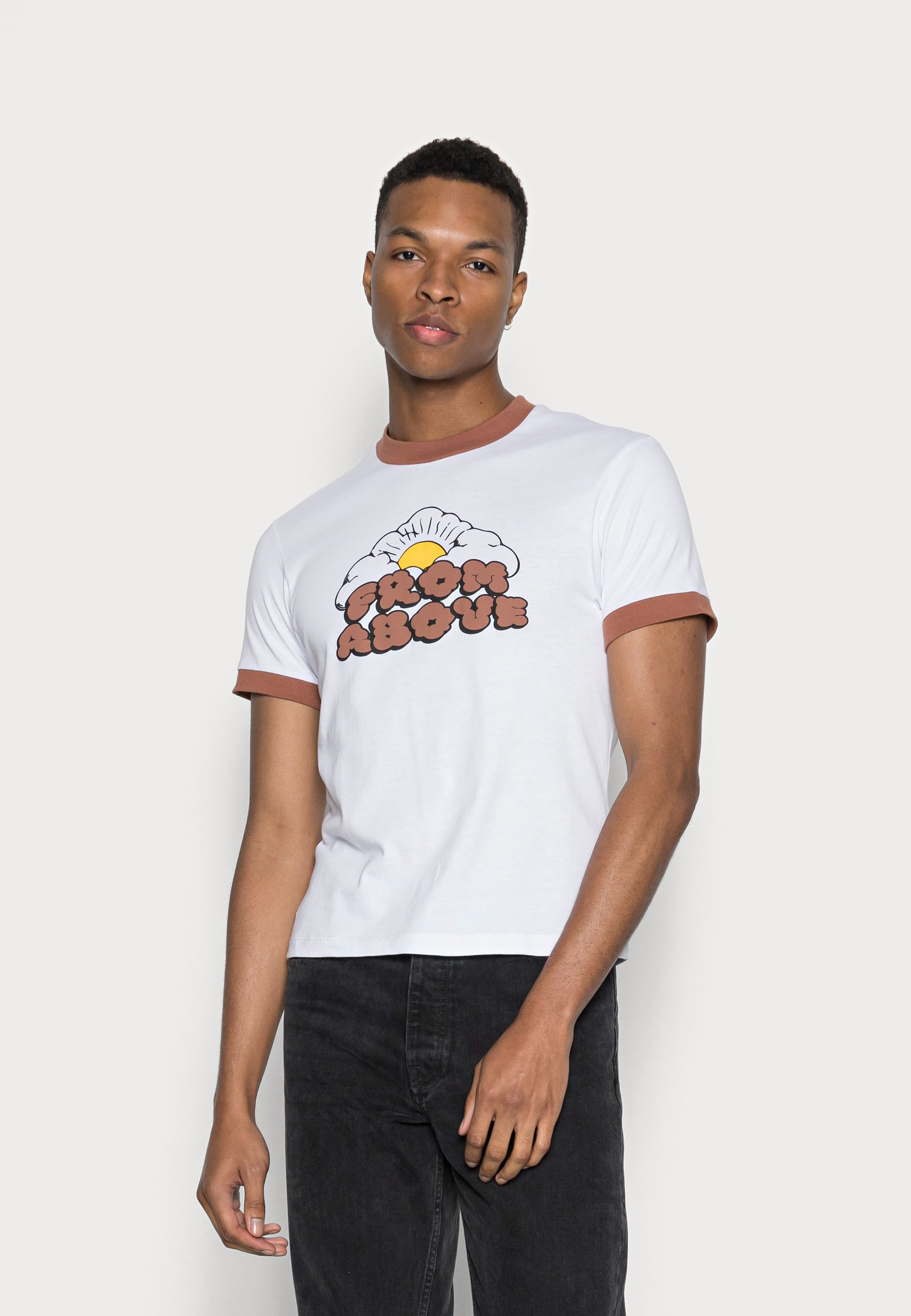 ABOVE RINGER - Print T-shirt - multi 
