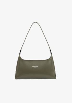 Borsa a tracolla verde oliva dal design elegante, con un manico a spalla e un logo argento che riporta la scritta "LANCASTER PARIS" sulla parte frontale.