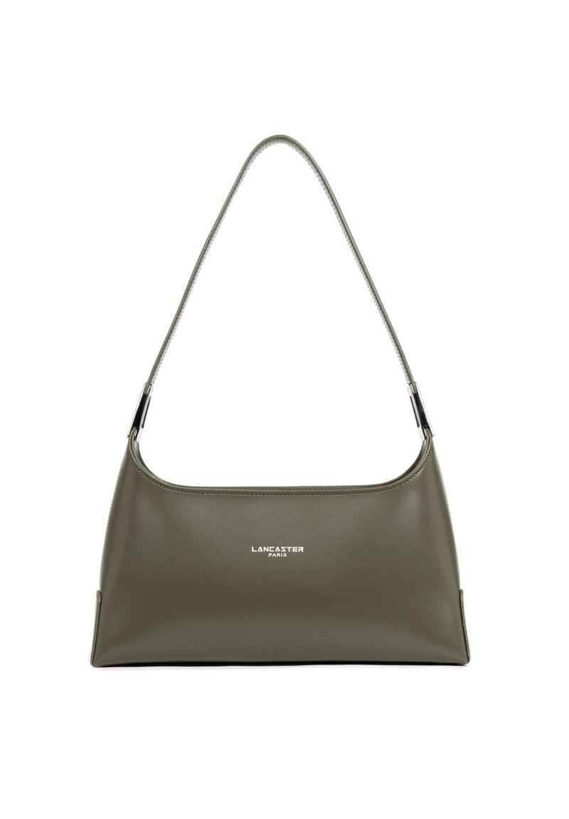 Borsa a tracolla verde oliva dal design elegante, con un manico a spalla e un logo argento che riporta la scritta "LANCASTER PARIS" sulla parte frontale.