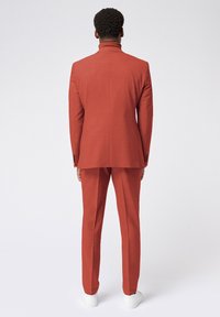 ROY ROBSON COLOURED SUIT IM SLIM FIT - Anzug - orange