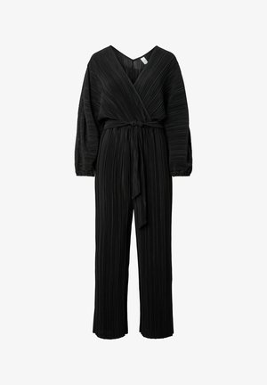 Svart plisserad jumpsuit med V-ringning, långa ballongärmar och ett knytt bälte i midjan. Slät textur med en hel längd silhuett.