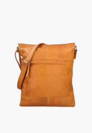 Sac à épaule en cuir noisette avec bandoulière ajustable, poche plaquée à l'avant et boucle en métal argenté sur un fond blanc.