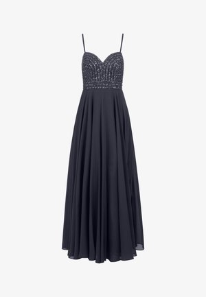 Długa, ciemnoniebieska sukienka z dopasowanym, wyszywanym koralikami gorsetem i zwiewnym dołem. Ma cienkie ramiączka i dekolt w kształcie serca. Gładka tekstura materiału.