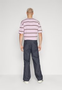 Samsøe Samsøe SAROSS X TROUSERS 15137 - Stoffhose - washed black